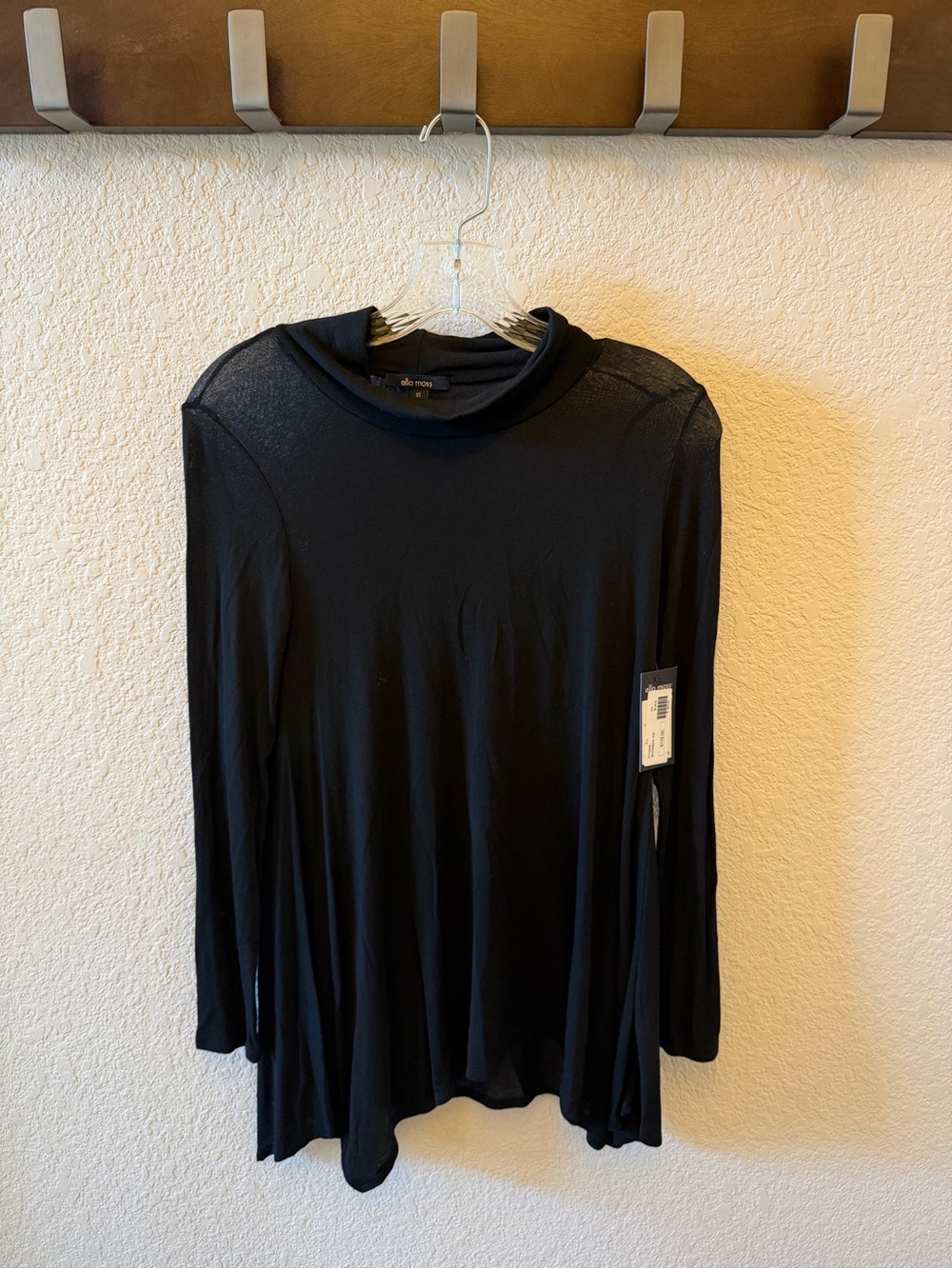 NWT black long-sleeve turtleneck swing size XS